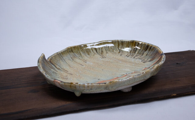 黄金窯変25 変形楕円皿 | iichi 日々の暮らしを心地よくする