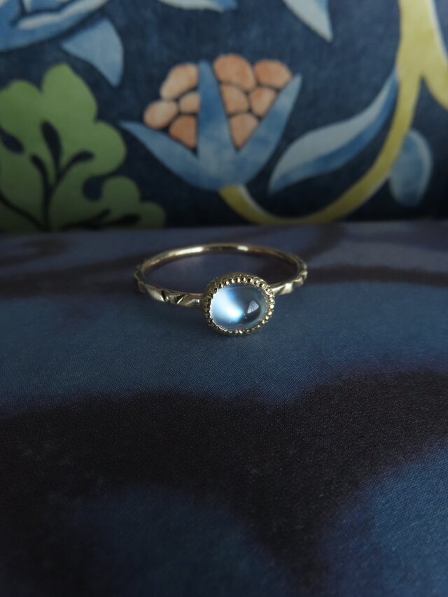 Ｋ18 Moonstone  random cut Ring