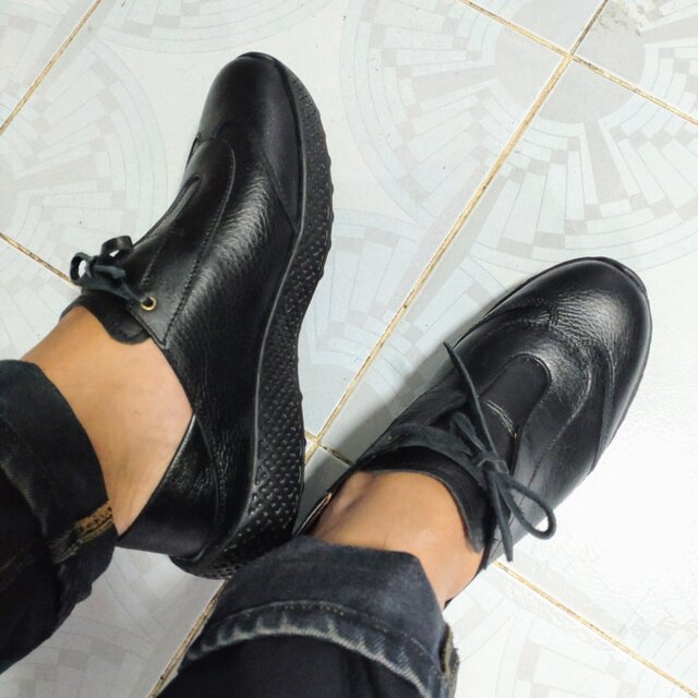 本革ビジネスシューズ　ジョギングシューズ　　軽量スニーカー　本革スリッポン　ハンドメイド　サイズ調整可能