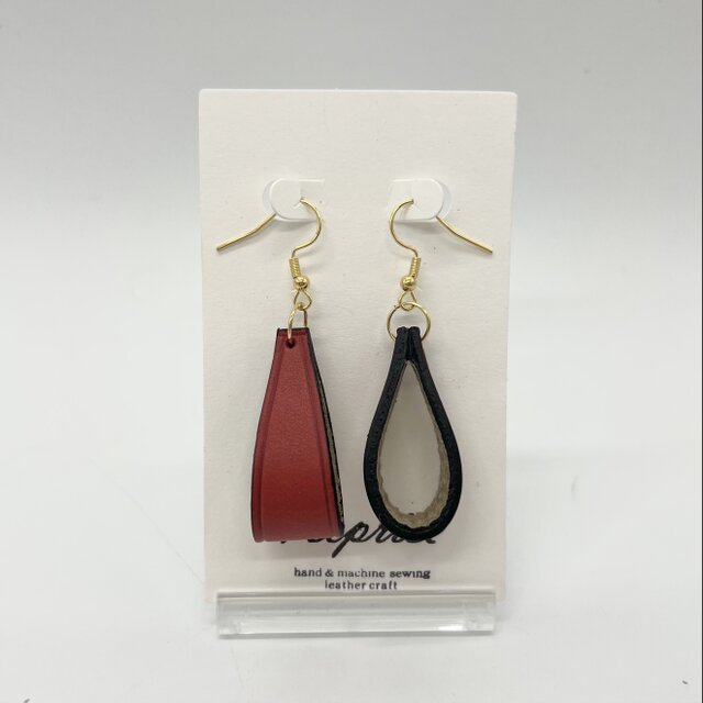 レザードロップピアス（ハンドメイド／サージカルステンレス／本革