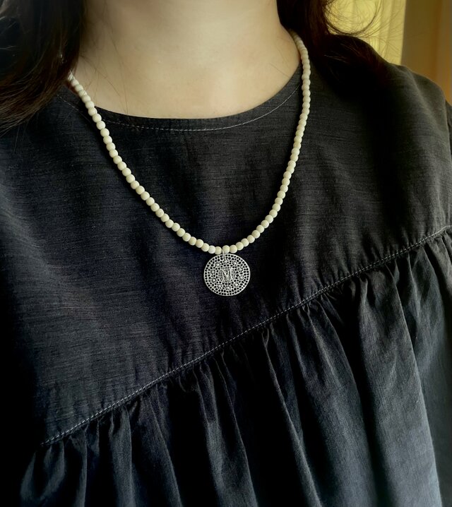 embroidery lace necklace／リバーストーン | iichi 日々の暮らしを
