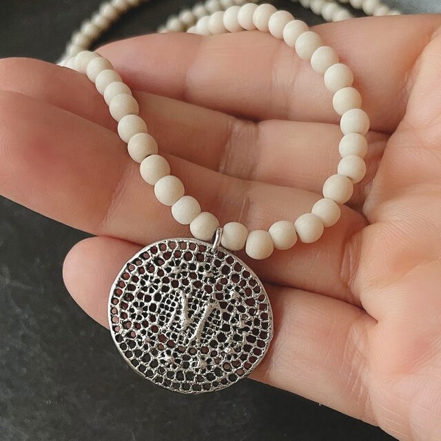 embroidery lace necklace／リバーストーン | iichi 日々の暮らしを