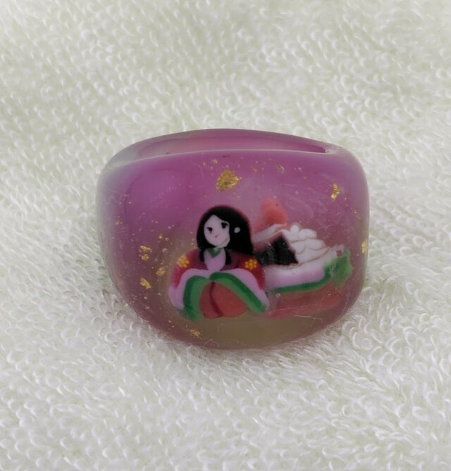 ガラスの指輪　紫式部（イメージ）