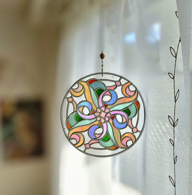 新作ラウンドサンキャッチャー『光彩の調べ』