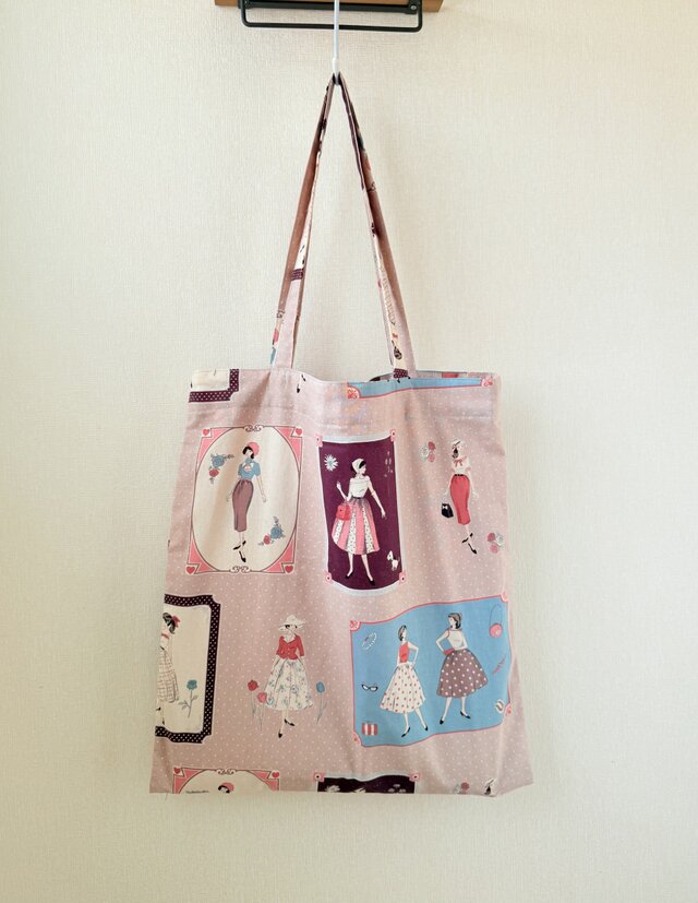 大きなフラットトートバッグ