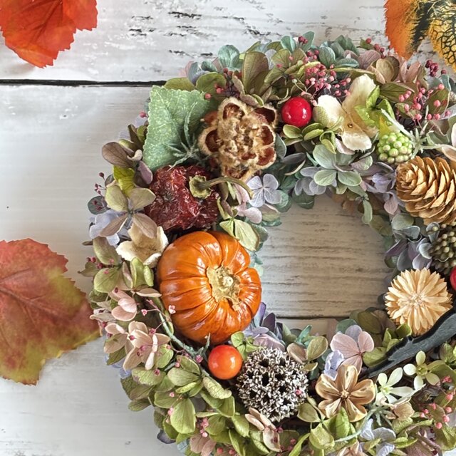 オレンジ＆バーガンディの豪華アレンジメント｜秋冬・ハロウィン・クリスマスに オレンジ＆バーガンディの豪華アレンジメント｜秋冬・ハロウィン