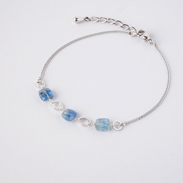 カイヤナイトのブレスレット《B-41》