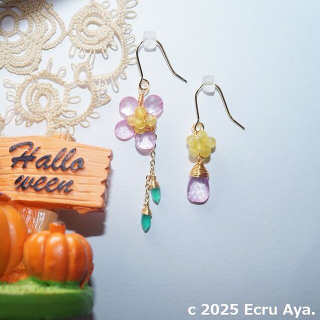 *花占い*大人可愛い秋桜をイメージしたアシンメトリーピアス