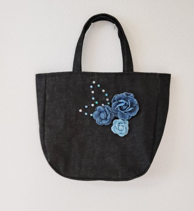 ブルーローズのトートバッグ