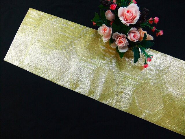 16)2363】30.5×100cm/テーブルセンター・敷物/佐賀錦・帯リメイク/日本