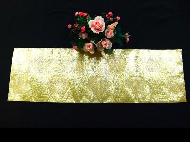 16)2363】30.5×100cm/テーブルセンター・敷物/佐賀錦・帯リメイク/日本