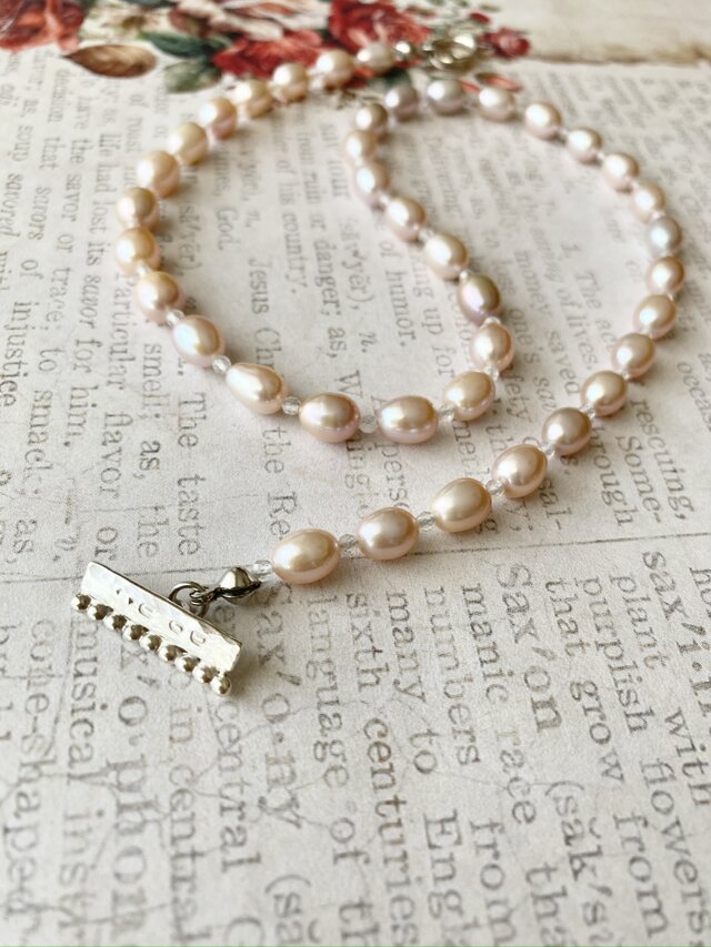 手作りパールネックレス ぷっくりパールのTバーネックレス | iichi 日々の暮らしを心地よくする