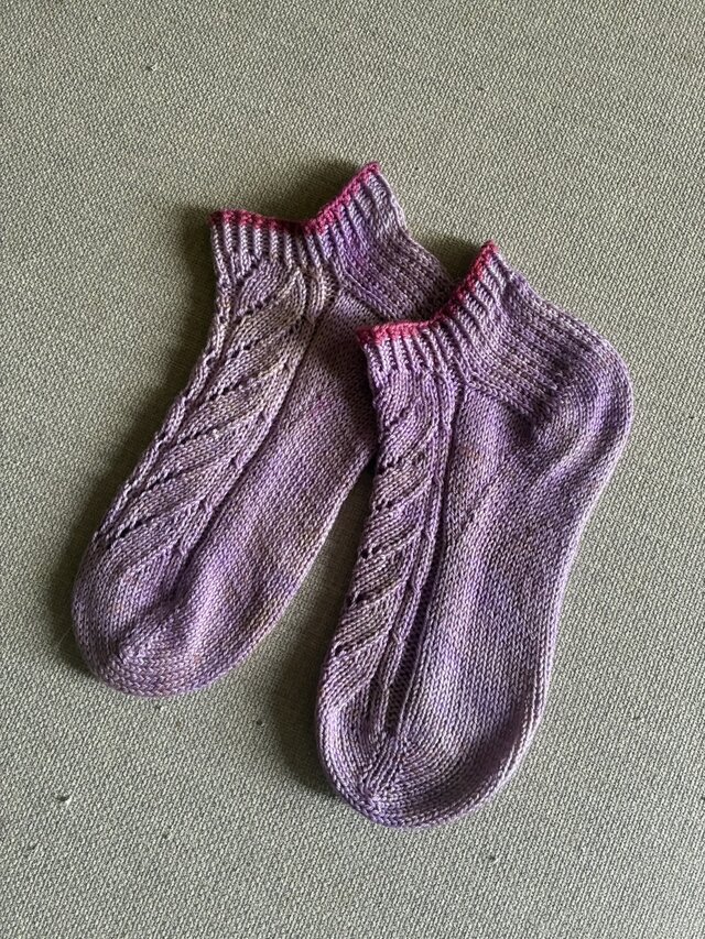 No.1557 手染め毛糸の手編み靴下