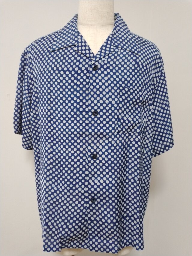 オープンカラーシャツ（木版藍ドット柄）