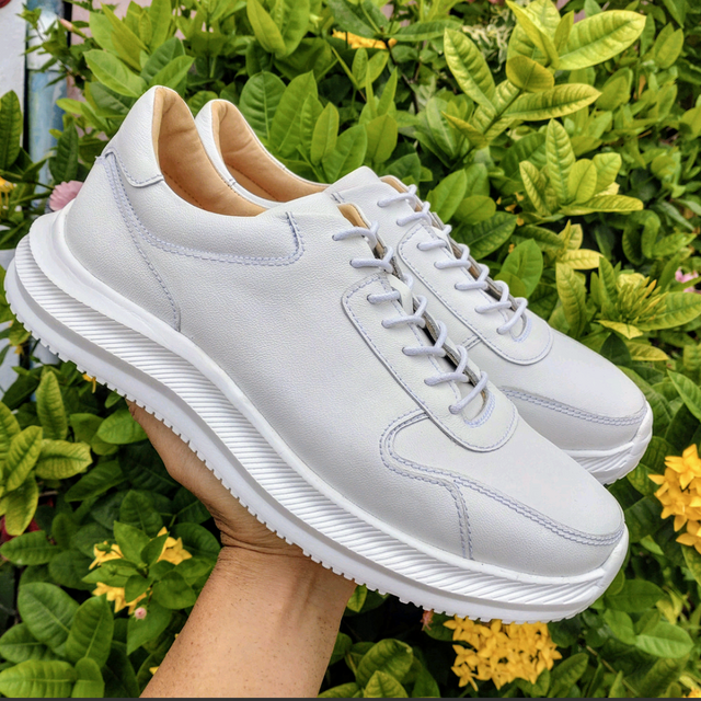 ◇4cm厚底ソール◇本革スニーカー◇超軽量ソール◇スニーカー◇無料サイズ調整◇男女兼用◇色変更可◇ホワイト◇身長UP◇