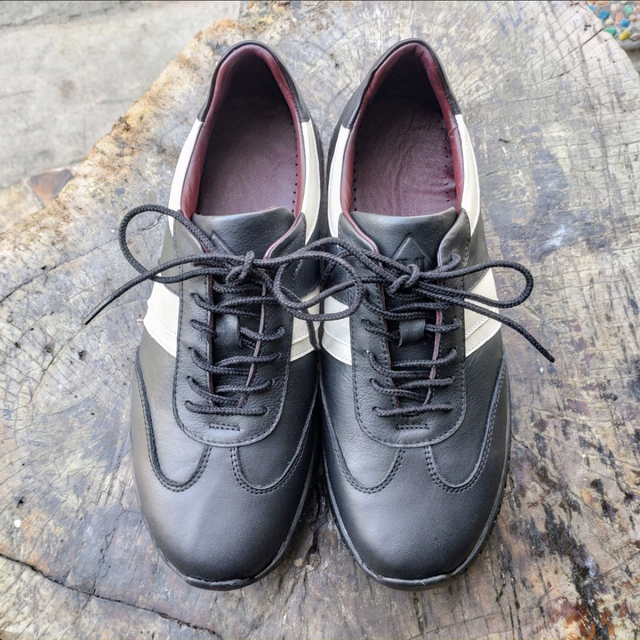 ◇新作◇本革スニーカー◇無料サイズ調整◇ブラック◇厚底3cmソール◇外反母趾◇無料色変更◇超軽量ウレタンソール仕様◇