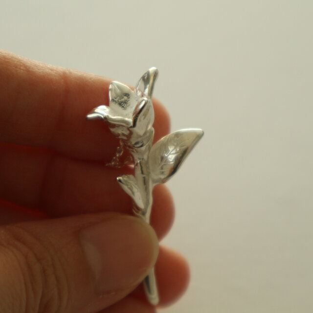 Silver925】銀色の世界の花＜ネックレス＞ | iichi 日々の暮らしを