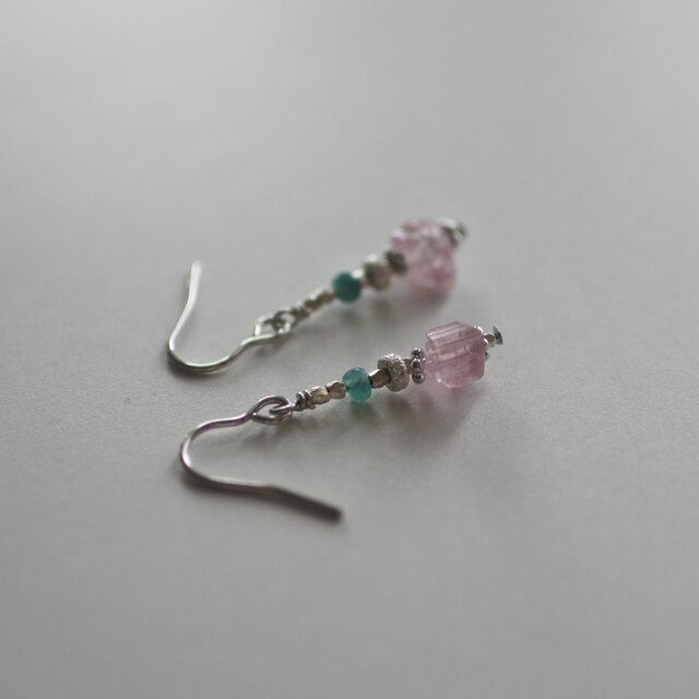 トルマリン　グランディディエライトのピアス（silver925）orイヤリング