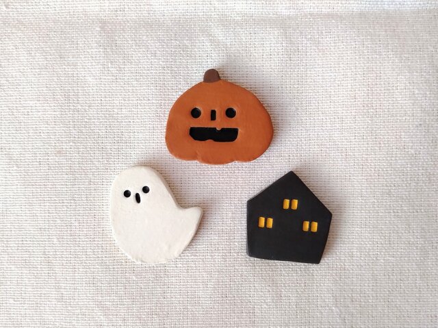 ハロウィンのブローチ3点セット | iichi 日々の暮らしを心地よくする