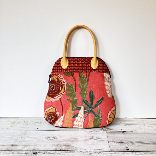 小さなボストンバッグ　ハンドバッグ　ルピナスとポピー