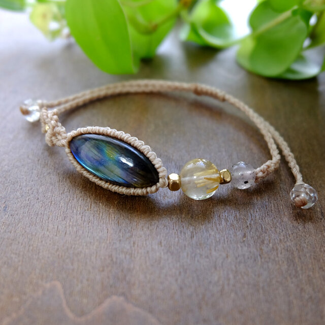 マルチカラーラブラドライト（マダガスカル産）・ルチルクォーツ 良質