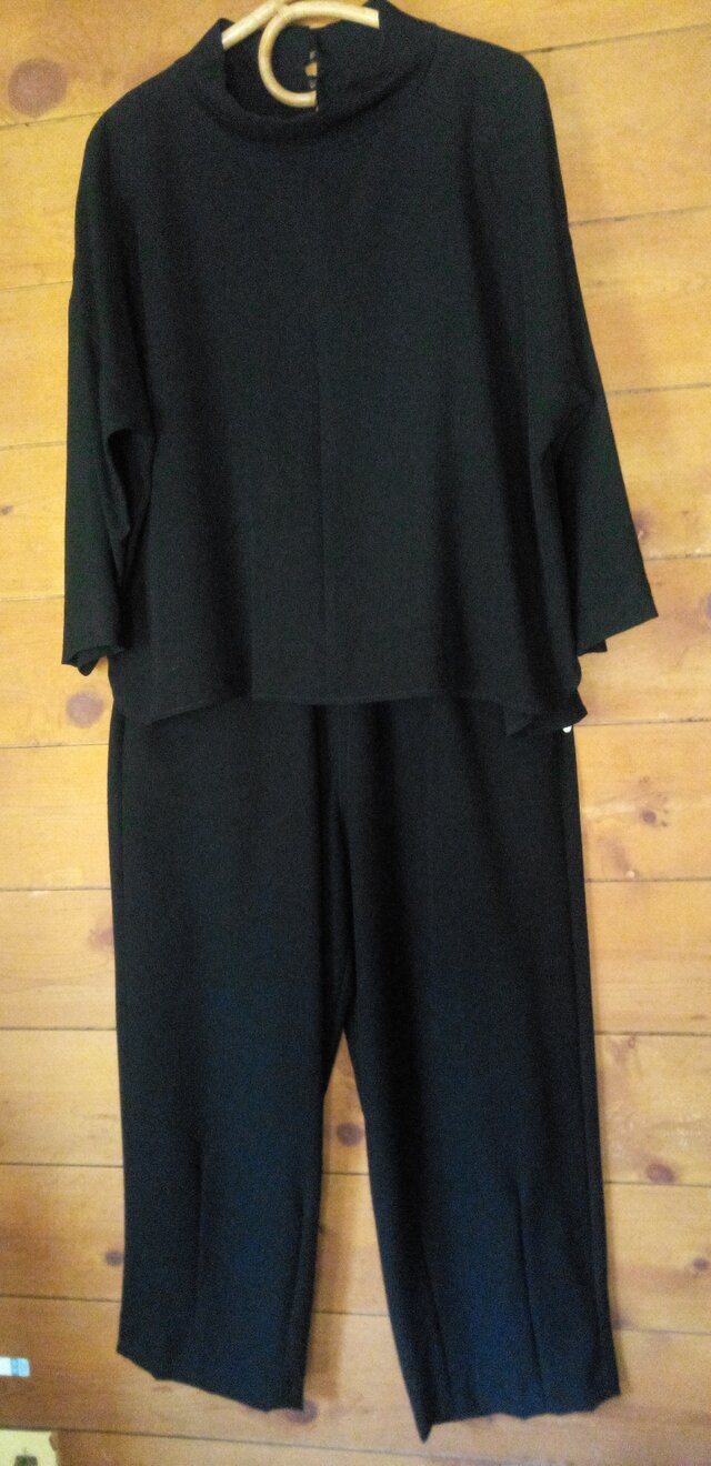 パンツセットアップ　着物リメイク　黒シルク