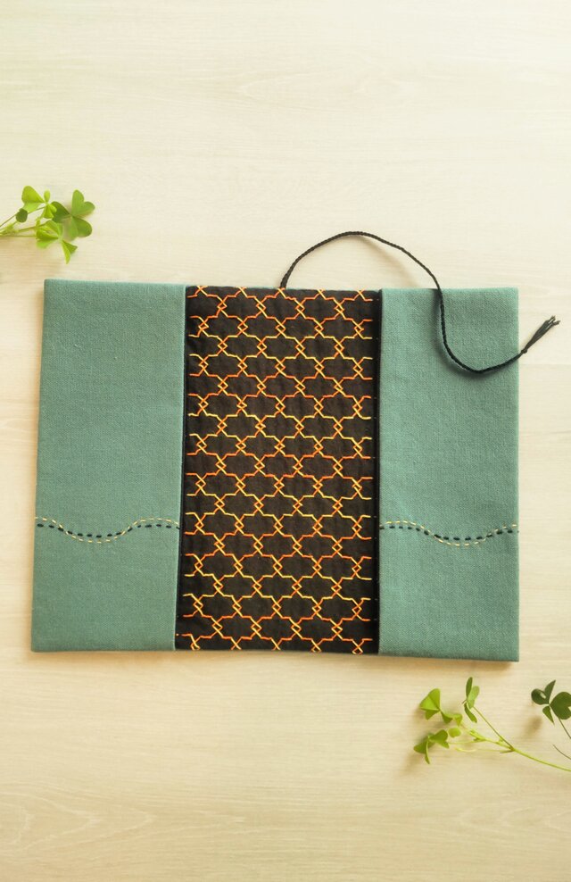 緑の新書カバー(夕焼け雲)