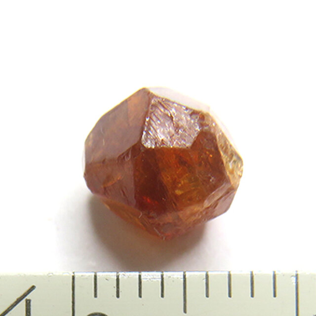 スペサルティンガーネット 原石 3.3ct trg208 | iichi 日々の暮らしを