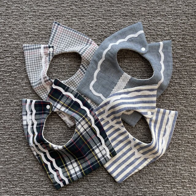 square collar bib ：tartan check ： 出産祝い よだれかけ スタイ