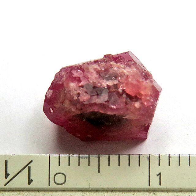 ラズベリーガーネット 原石 8ct trg408 | iichi 日々の暮らしを