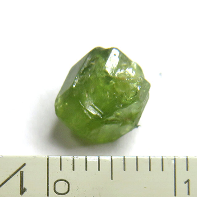 デマントイドガーネット 原石 3.2ct trg220 | iichi 日々の暮らしを