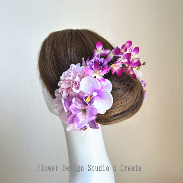 赤紫のシンビジュームと胡蝶蘭のヘッドドレス　結婚式　卒業袴　袴　赤紫　和装婚　髪飾り　成人式　ウェディング　シンビジューム