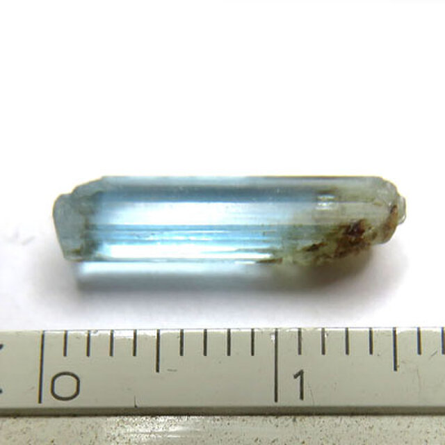 アクアマリン　40g アクアマリン 原石 2.2ct trg171 | iichi 日々の暮らしを心地よくする