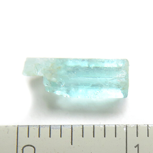 アクアマリン　結晶　原石　ナイジェリア産 特選一点物】ナイジェリア産 天然非加熱アクアマリン 結晶原石 1.5ct
