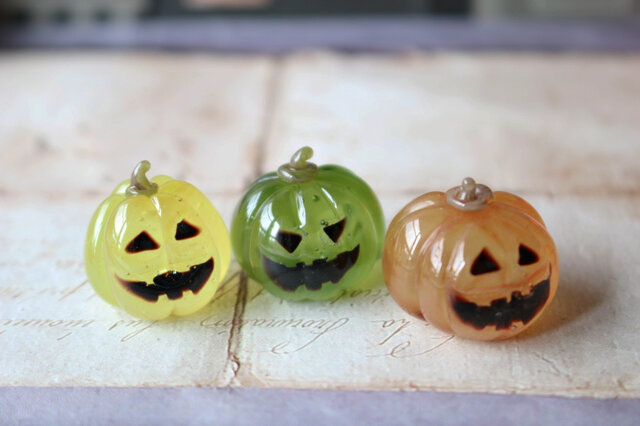 ガラスのハロウィン ミニチュアジャックオランタン（半透明） | iichi