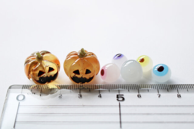 ガラスのハロウィン ミニチュアジャックオランタン＆眼球 | iichi 日々