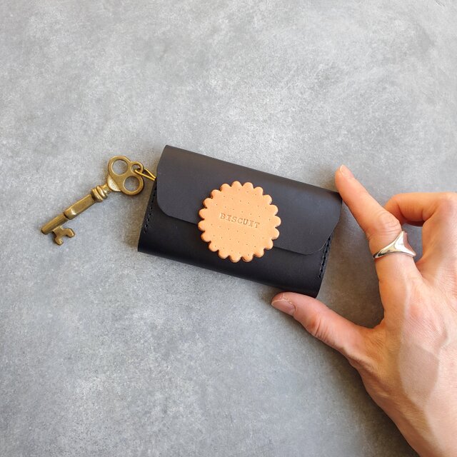 ◆レトロなビスケットが可愛いレザーキーケース◆　レディース　メンズ　キーケース　キーホルダー　プレゼント　ギフト　可愛い