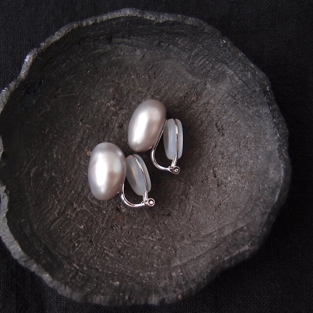 【SV】Baroque Pearl Earrings／Gray・グレーバロックパール イヤリング