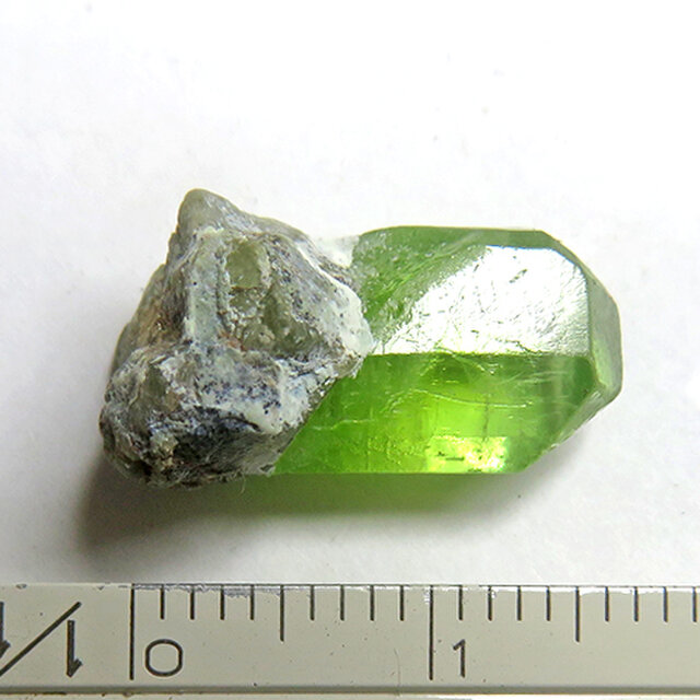 専用ページ パキスタン産 パーガサイト原石 インペリアルトパーズ 原石 パキスタン産 trg383 | iichi 日々の