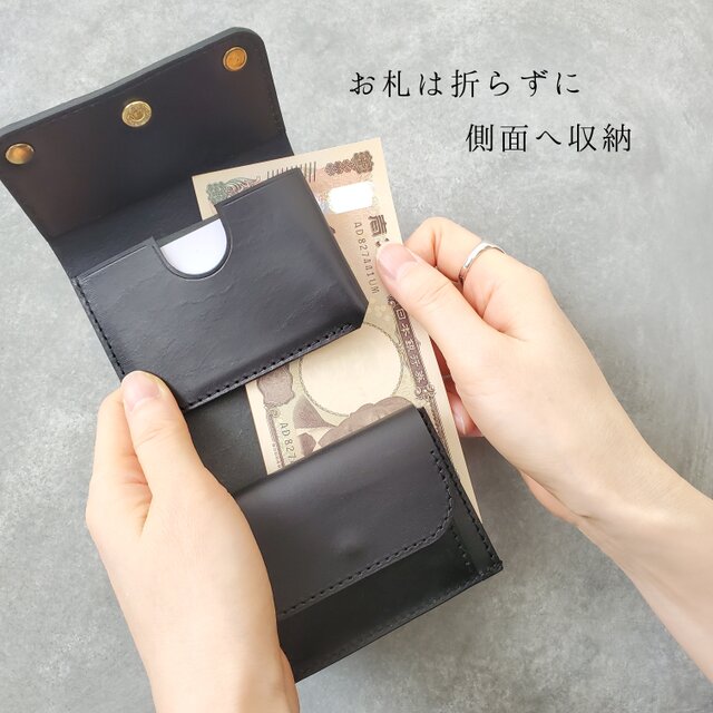 ◇心惹かれるゴールド金具と2種のブラックレザーの三つ折りウォレット ◇心惹かれるゴールド金具と2種のブラックレザーの三つ折りウォレット