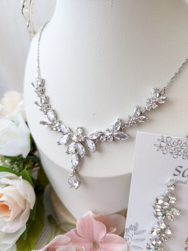 華やかリーフ ウェディングアクセサリー3点セット（ネックレス・ピアス