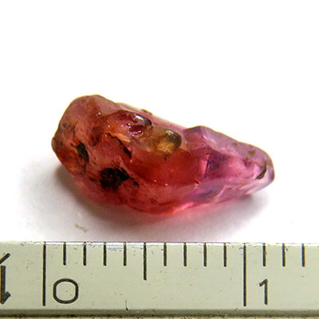 京ママ様 3点 ルビー原石 ギラギラNo.696 再入荷 ピンクサファイア原石 結晶 スリランカ産 3.3ct trg179 | iichi