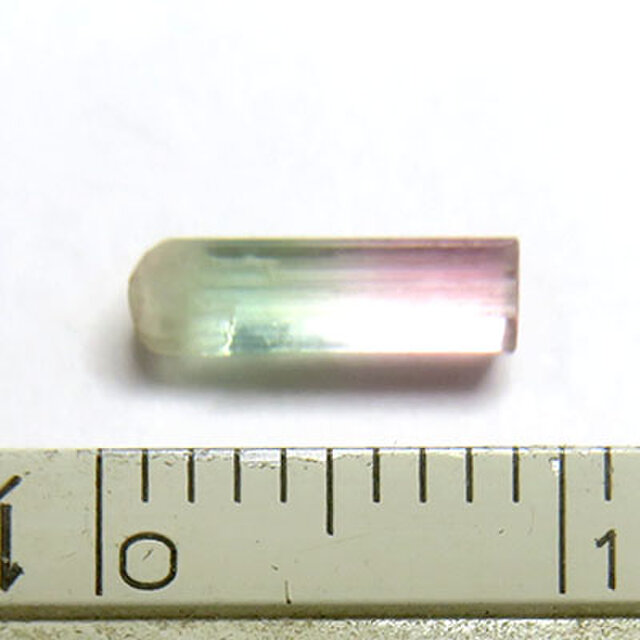 バイカラートルマリン 原石 0.7ct trg322 | iichi 日々の暮らし