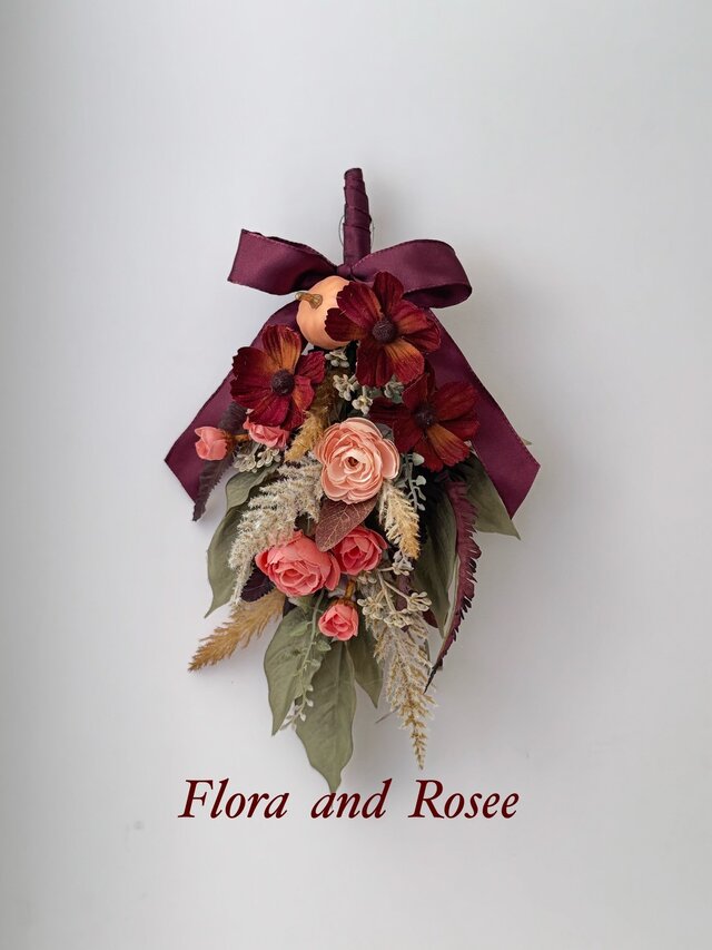 ブラウンコスモスのオータムスワッグ