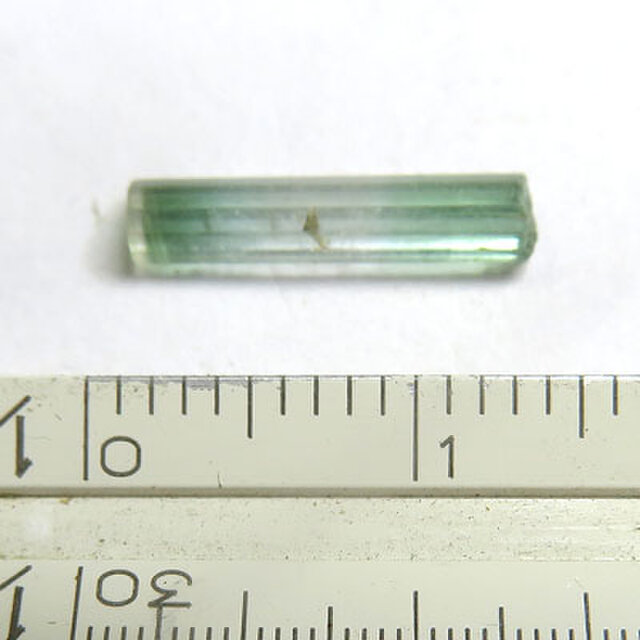 バイカラートルマリン 原石 1.1ct trg150 | iichi 日々の暮らしを