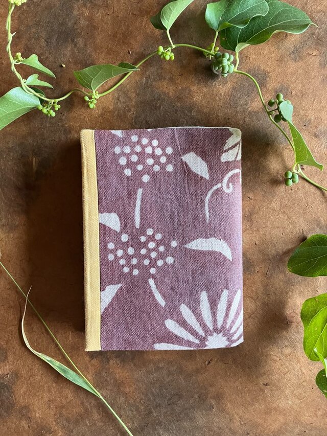 秋モチーフブックカバー