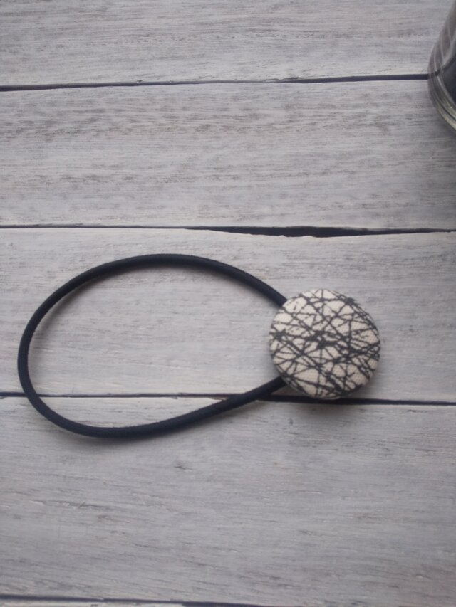 くるみボタンヘアゴム