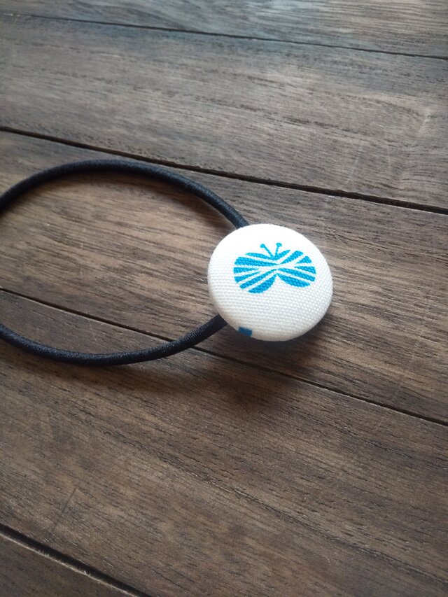 くるみボタンヘアゴム