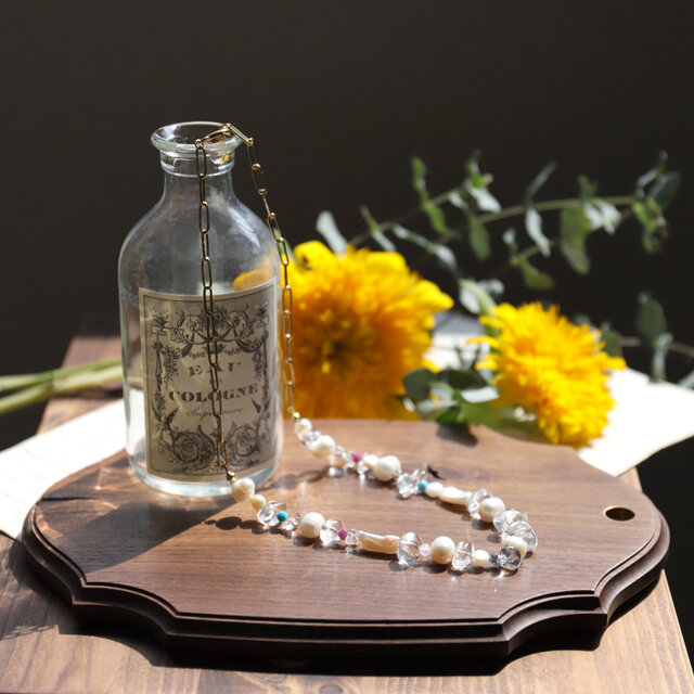 ストレスフリーなマンテル留め具！サージカルステンレス製！ミックスパールと天然石のハーフネックレス #1288