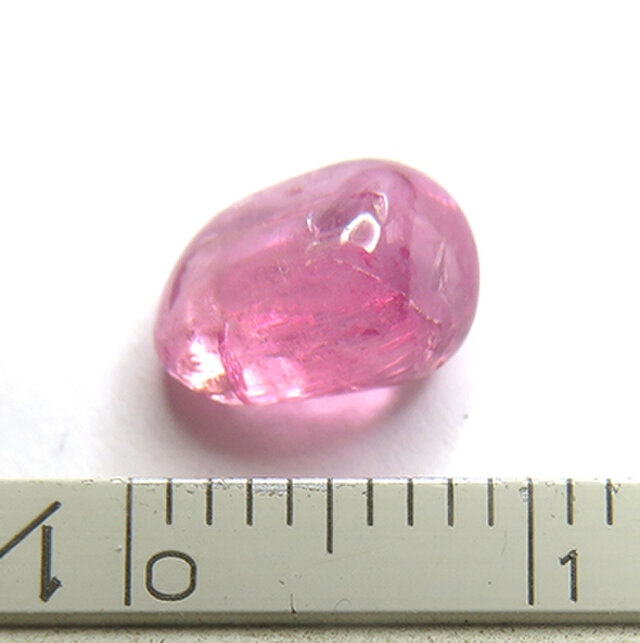 ピンクトルマリン 原石 2.4ct trg225 | iichi 日々の暮らしを心地よく